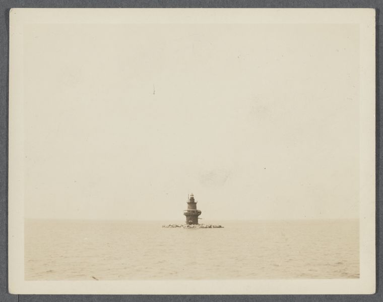Orient Point Light