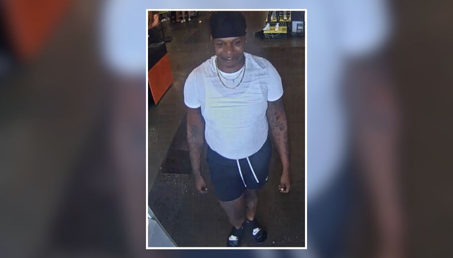 Police Seek Man in $1,580 Theft From Riverhead Nike Store