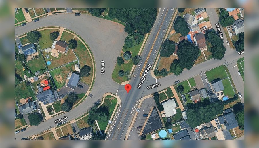 Google Maps view of the intersection of Straight Path and 17th Street in West Babylon, where police reported a single-vehicle crash that seriously injured a passenger.